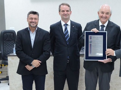 Contribuição de Paulo Andrade à Itapira e sua gente rende honraria na Câmara