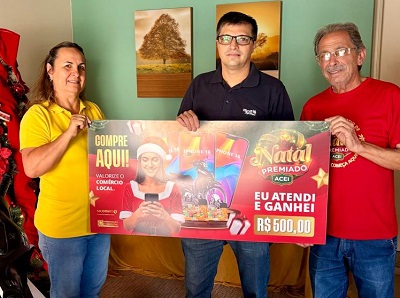 Quando a sorte resolve caprichar: ganhador leva moto e vale-compra no sorteio da ACEI