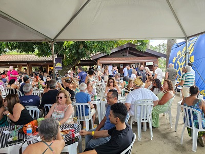 Samba, solidariedade e comida de boteco marcam evento beneficente do Rotary