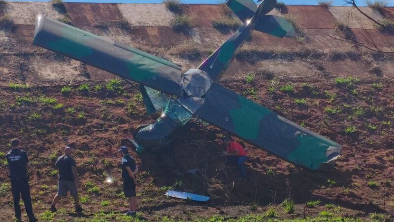 Aeronave cai na cabeceira da pista do aeroporto de Mogi Mirim
