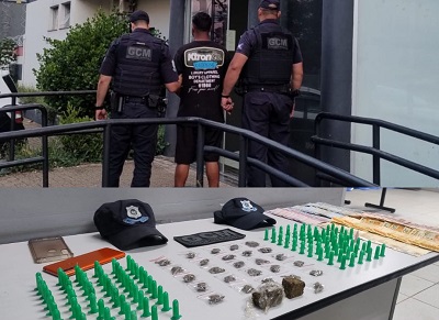Traficante é detido com cocaína, maconha e mais de R$ 1,3 mil na “Casa Amarela’