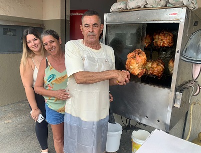 Empório Mineiro reúne família, sabor e amizade na rua do Cubatão