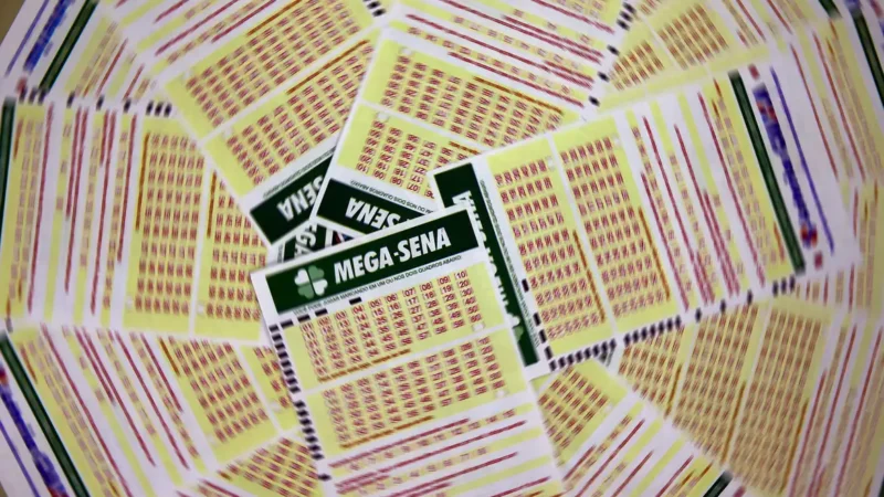 Mega-Sena acumula para R$ 102 milhões; confira os números sorteados